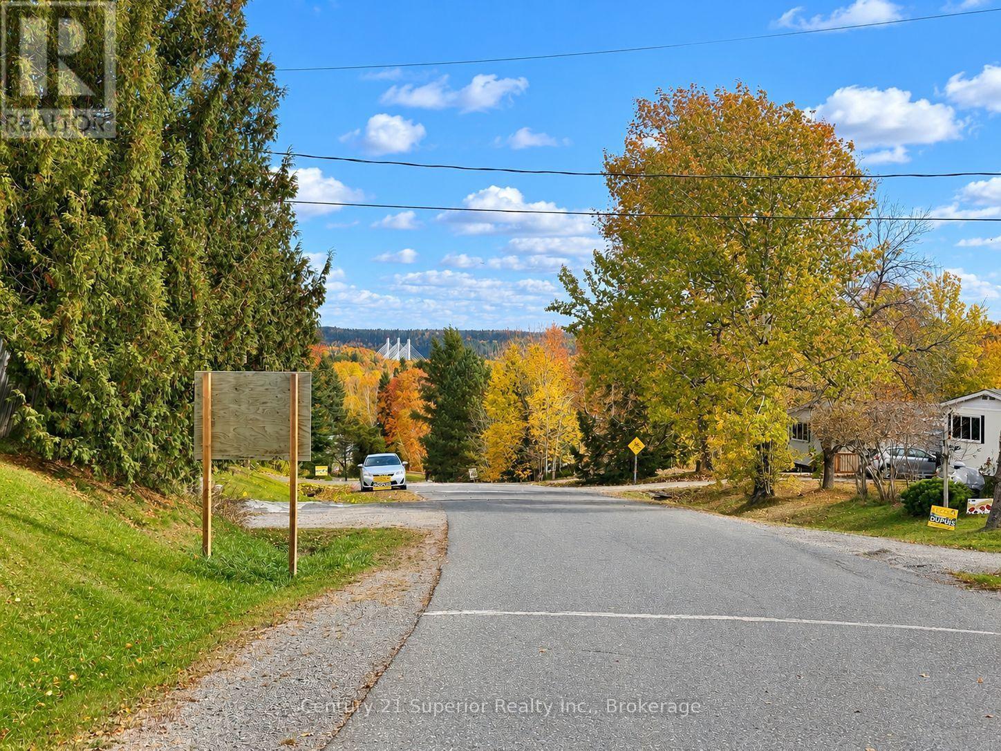 162 Greenmantle Drive Property Photo 49