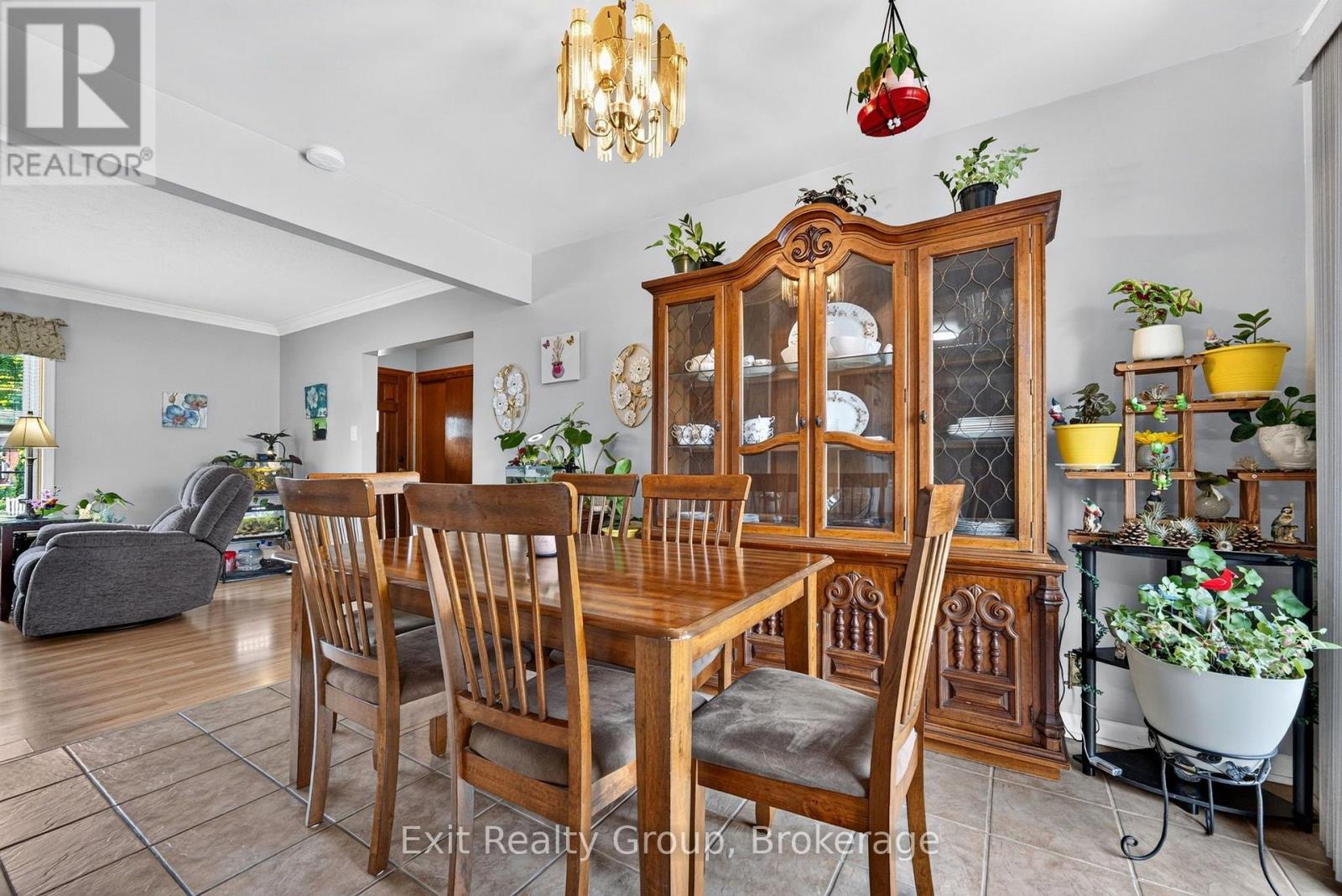 41 Second Avenue Property Photo 14