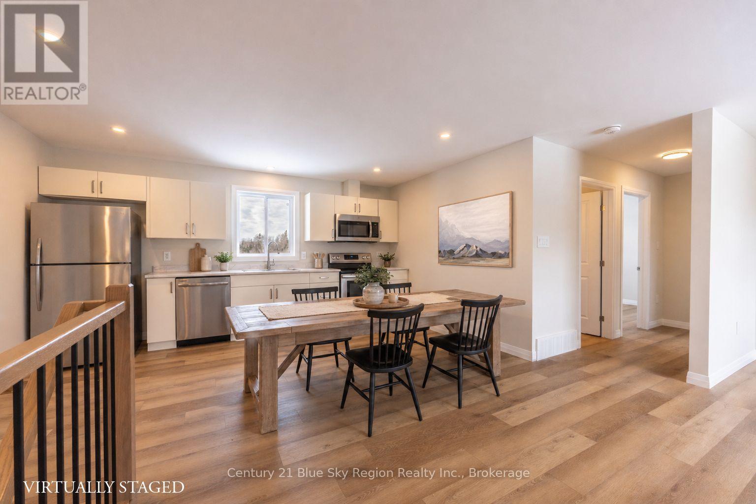 201 Talon Crescent S Property Photo 7
