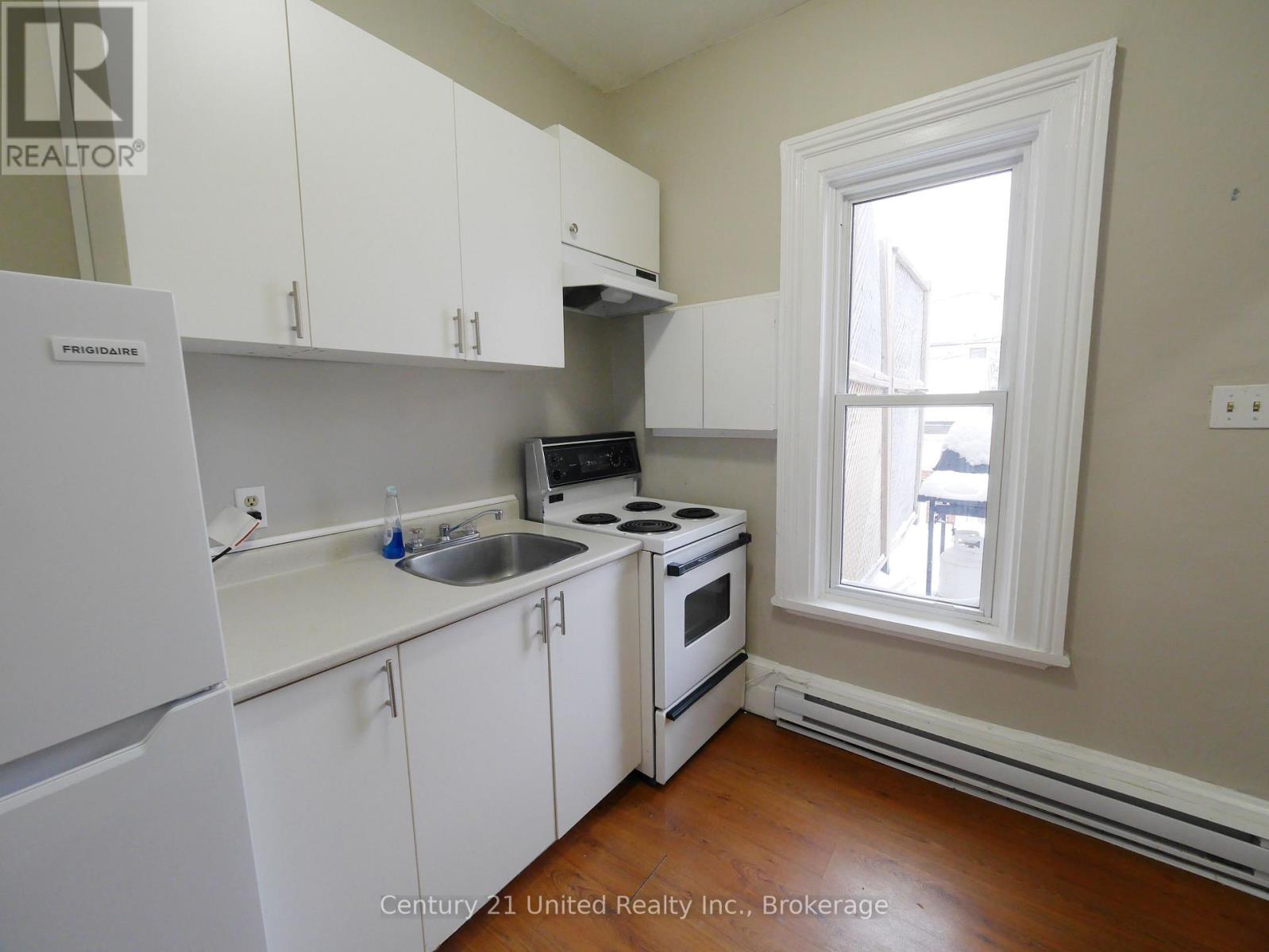 373a Queen Street Property Photo 4
