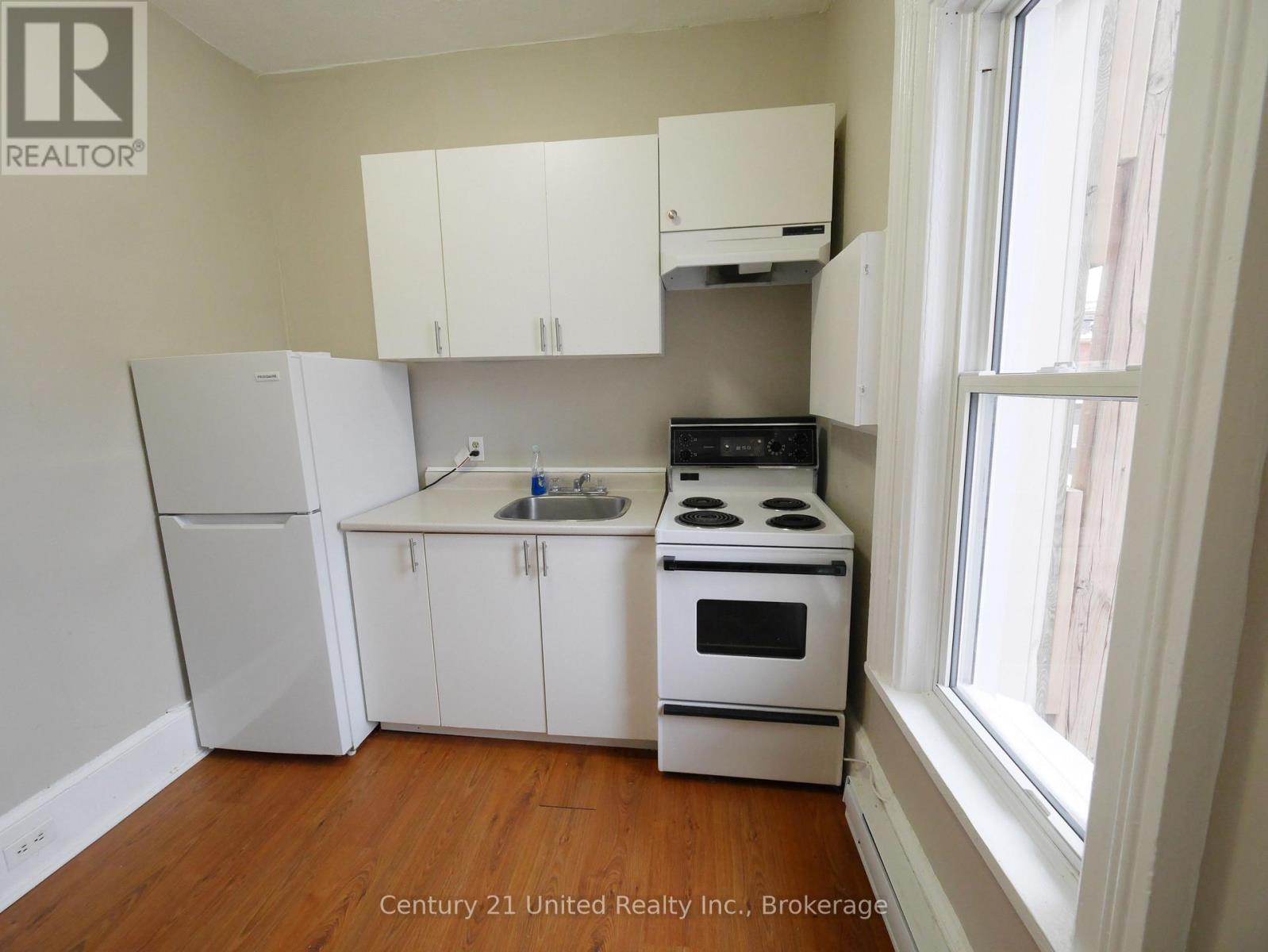 373a Queen Street Property Photo 5