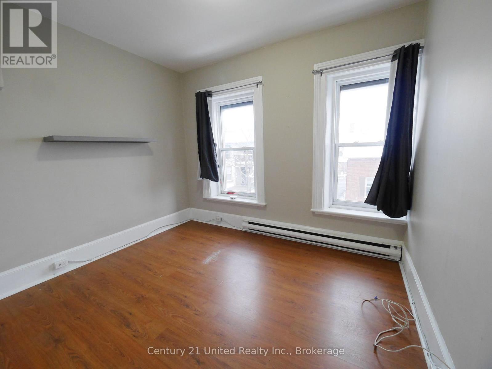 373a Queen Street Property Photo 6