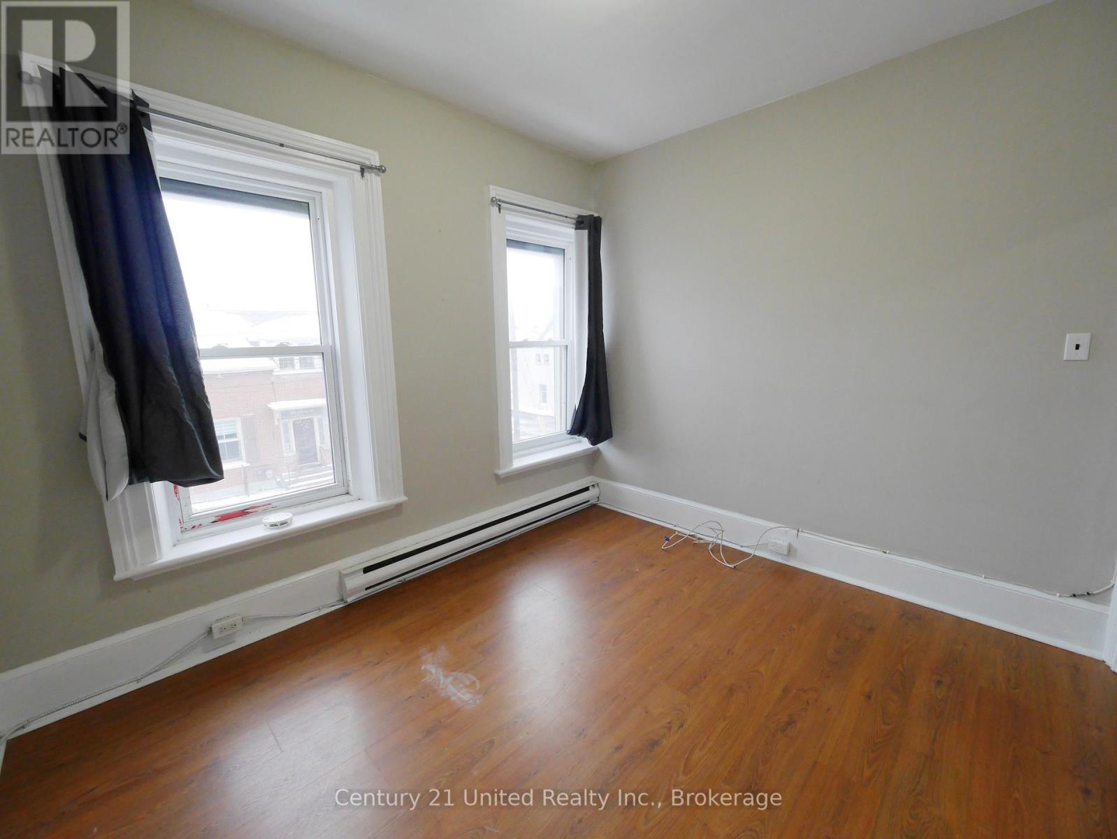373a Queen Street Property Photo 7