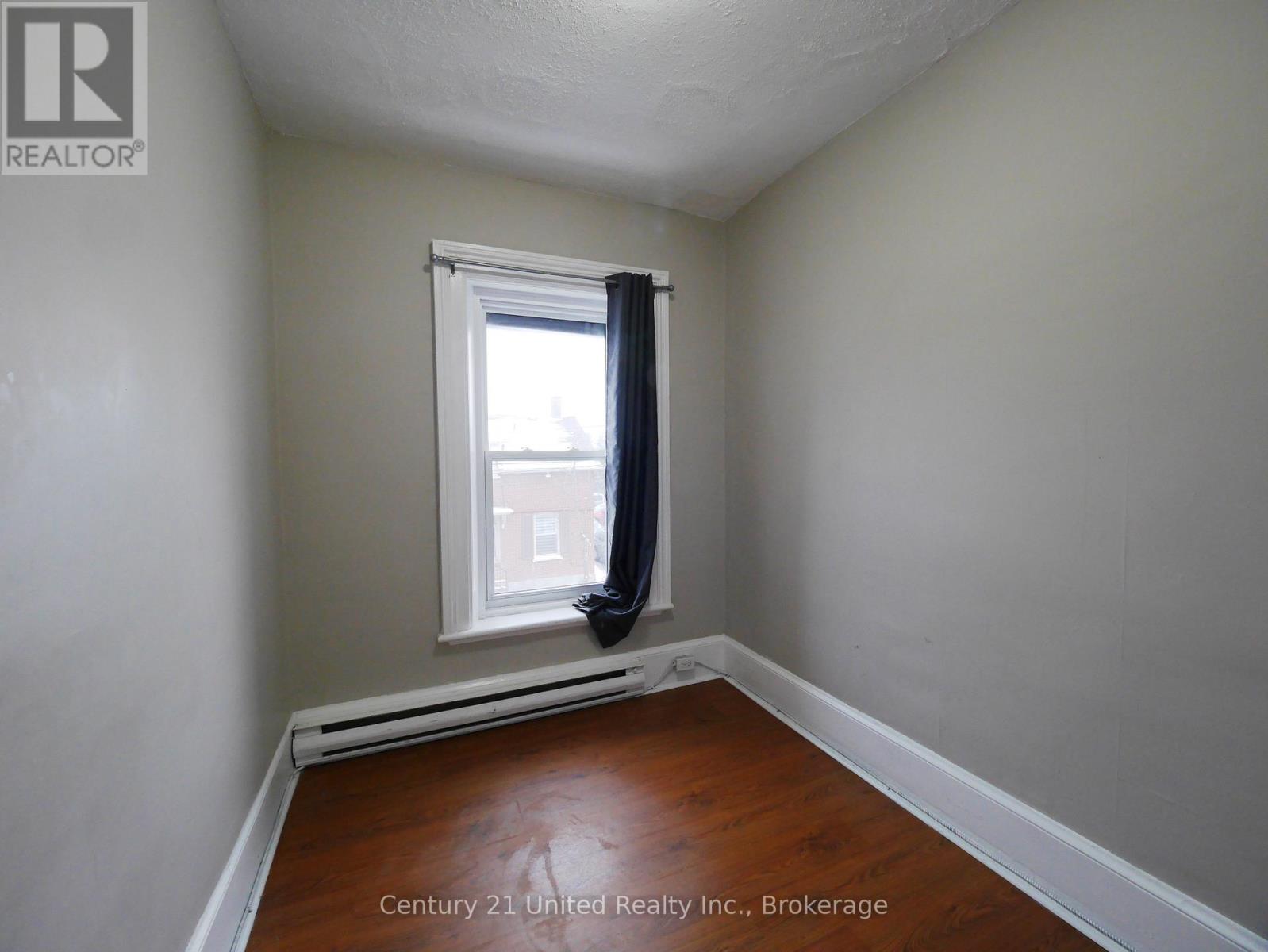 373a Queen Street Property Photo 9
