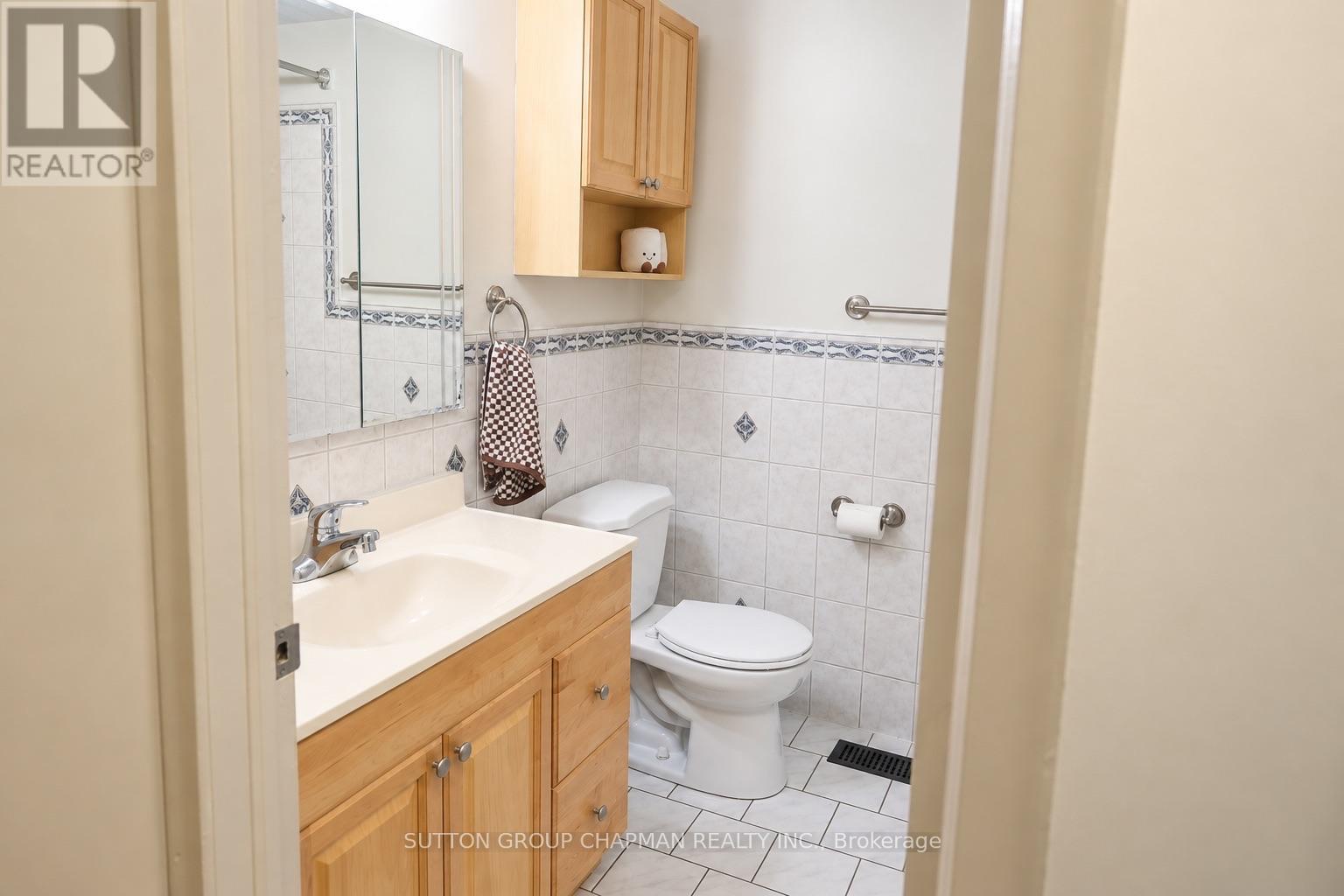 B - 43 Frontenac Road Property Photo 24