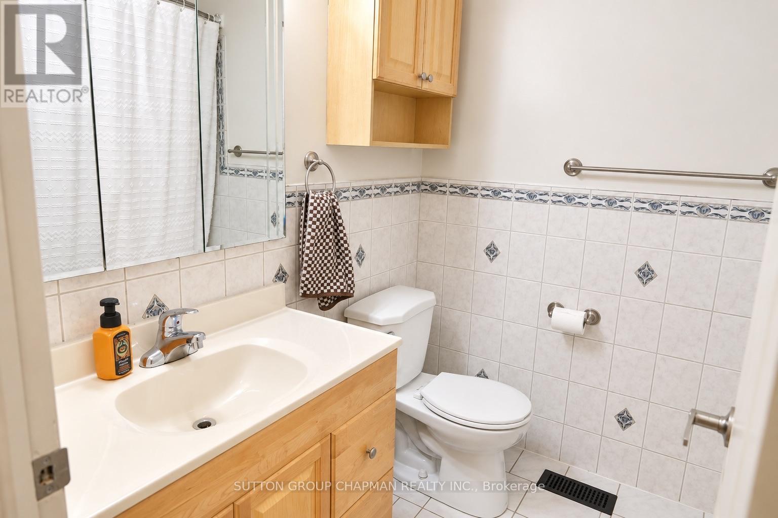 B - 43 Frontenac Road Property Photo 25