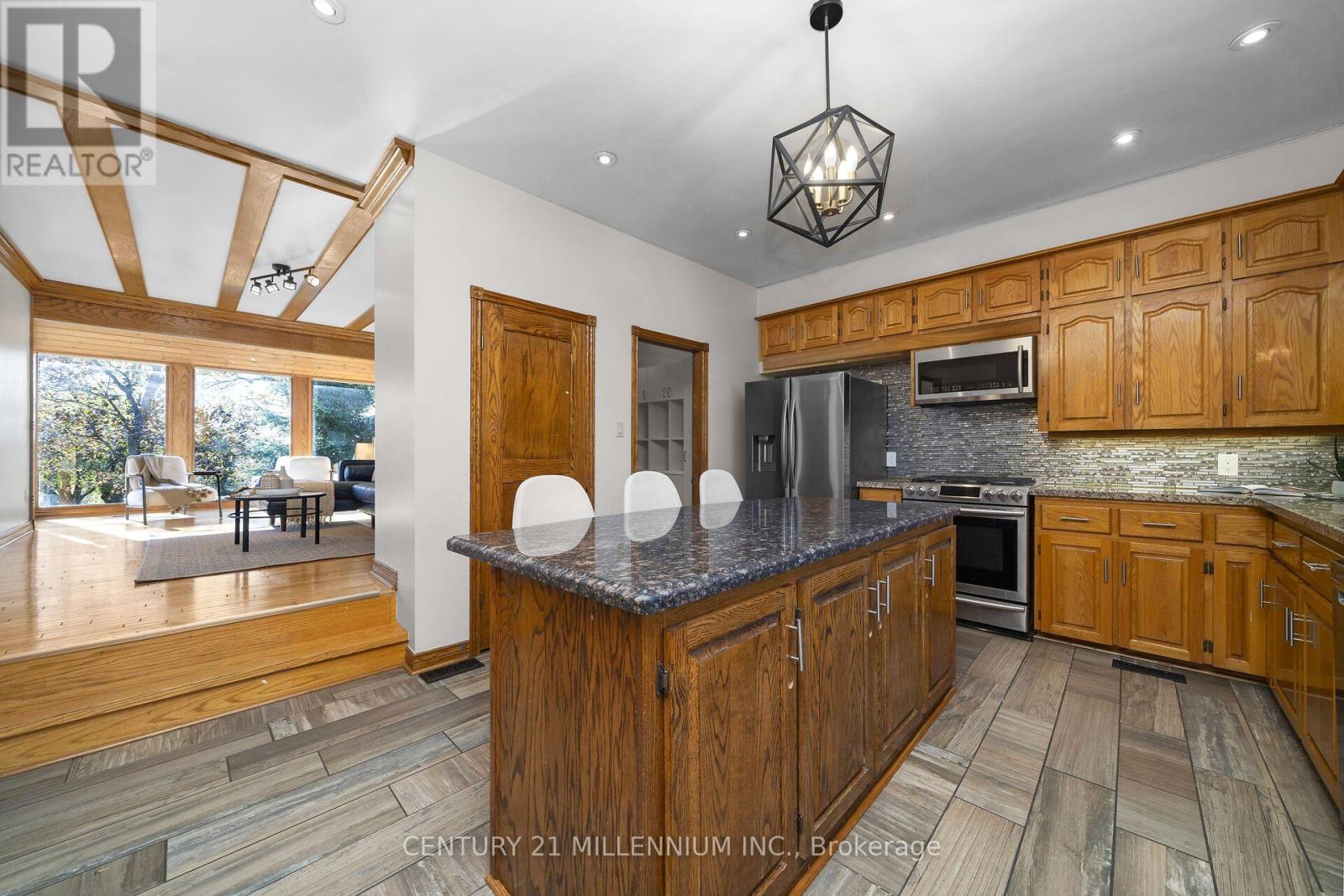 6 Kerry Court Property Photo 10