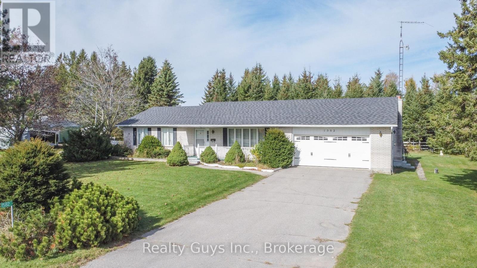 1582 Mount Pleasant Road Property Photo 2