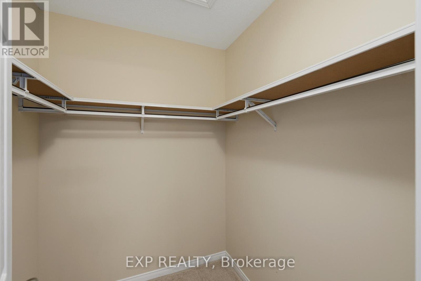 118 Laramie Crescent Property Photo 24