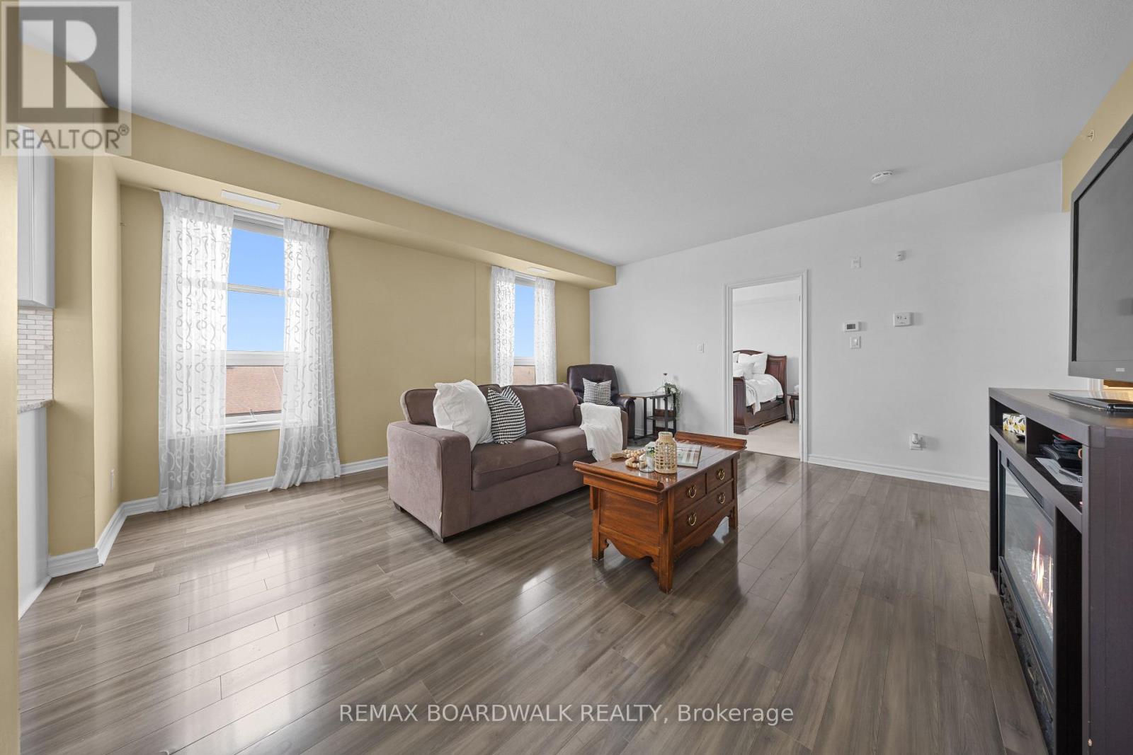 302 - 760 Chapman Mills Drive Property Photo 6