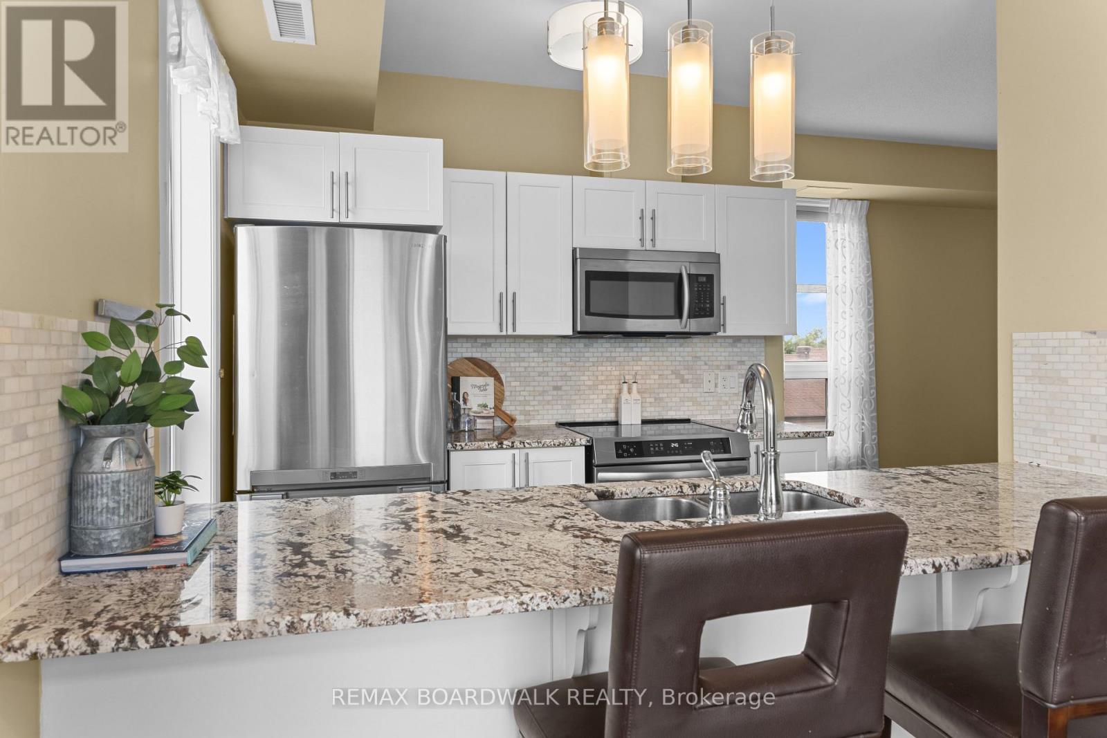 302 - 760 Chapman Mills Drive Property Photo 10