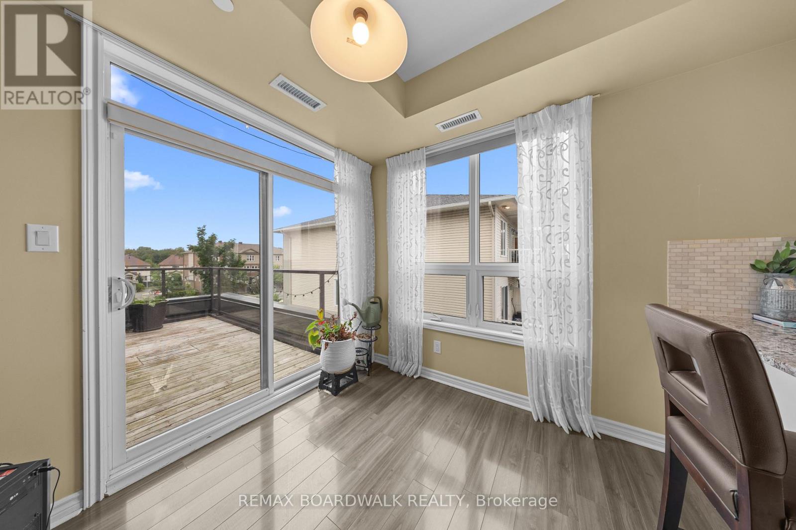 302 - 760 Chapman Mills Drive Property Photo 26