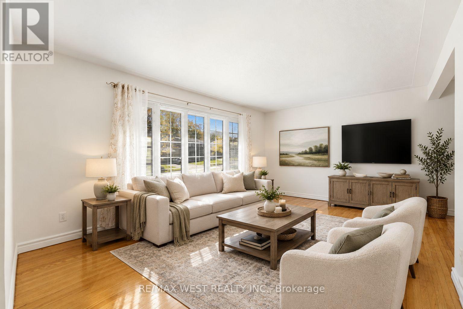 1380 Queen's Boulevard Property Photo 2