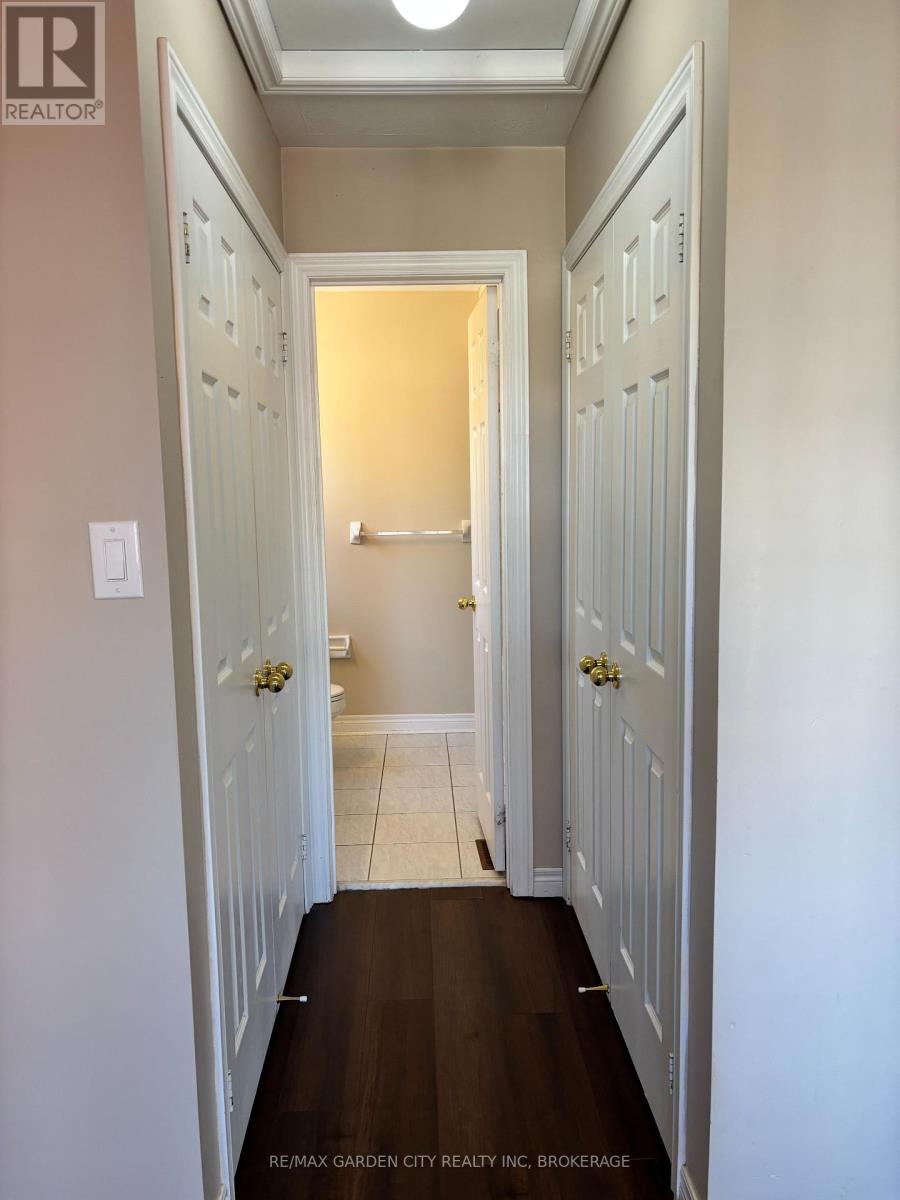 100 Young Crescent Property Photo 29