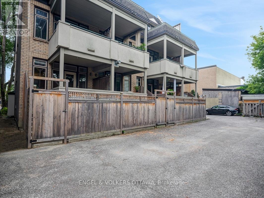 A - 103 Third Avenue Property Photo 35
