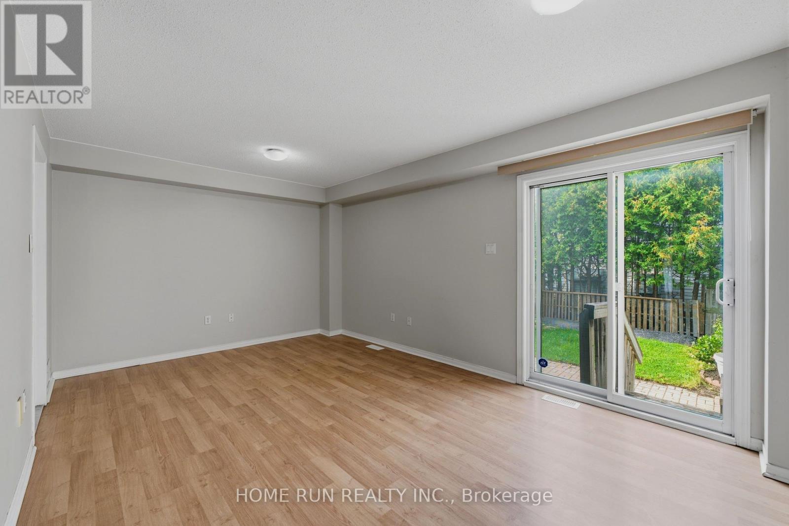 2632 Palings Private Property Photo 6