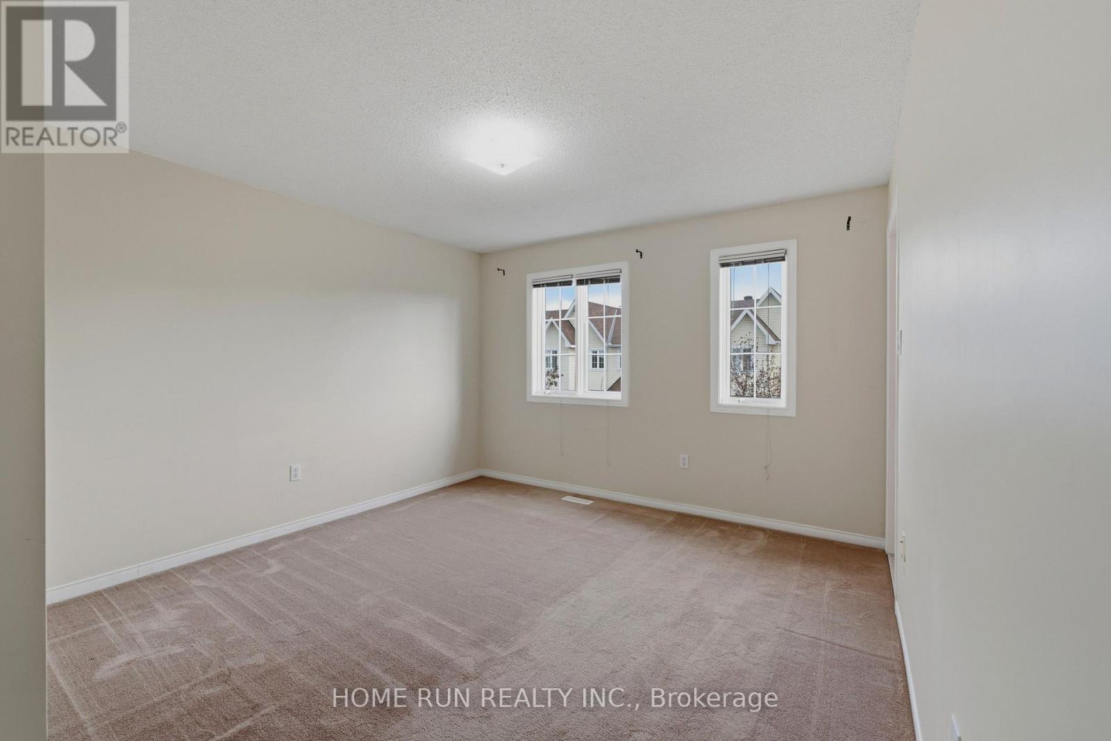2632 Palings Private Property Photo 35
