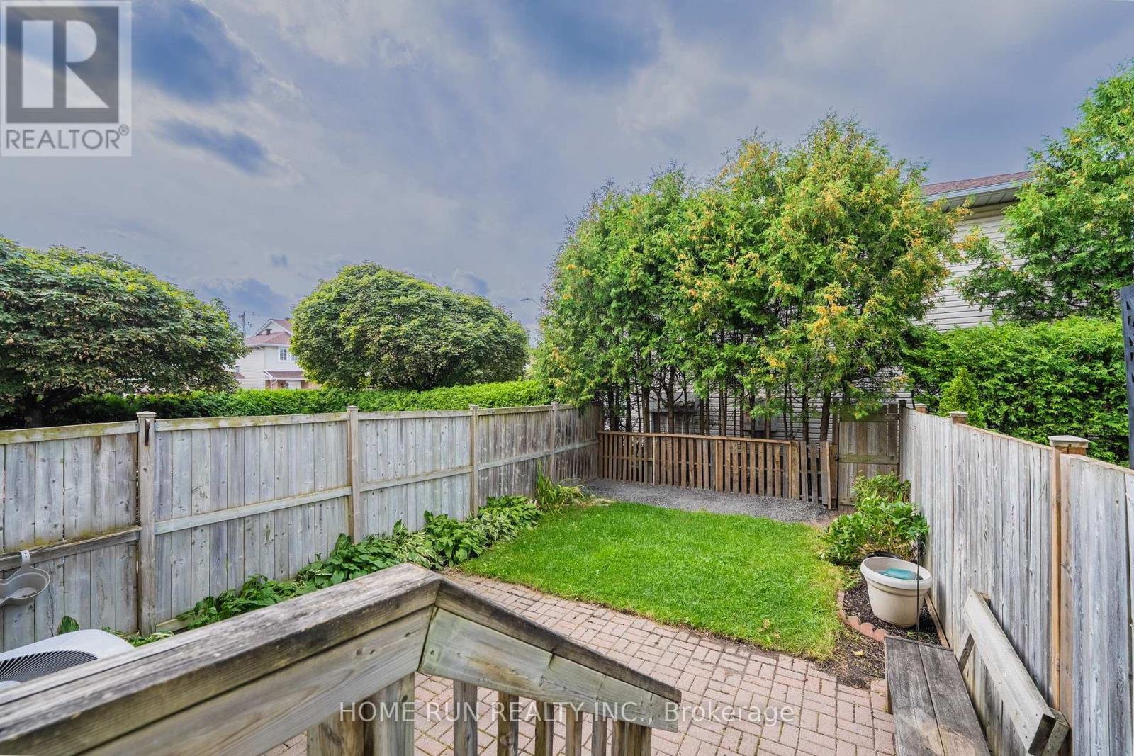 2632 Palings Private Property Photo 45