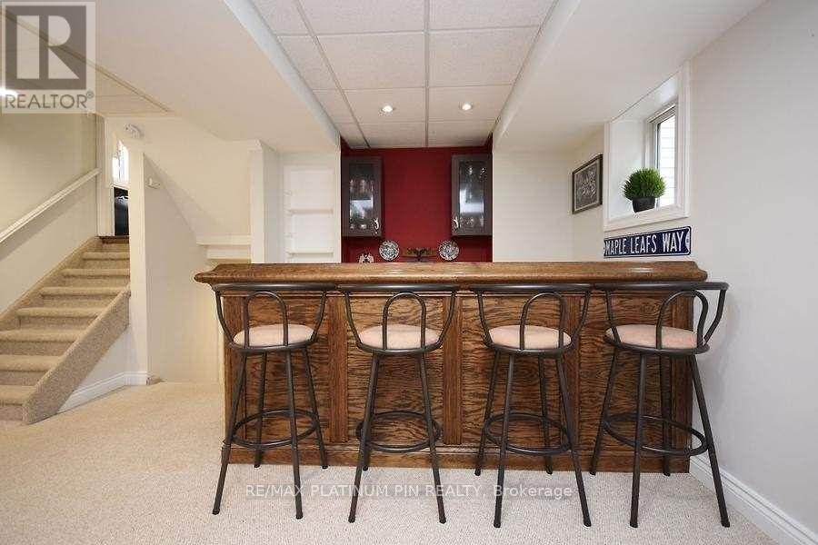 21 Longfield Drive Property Photo 11