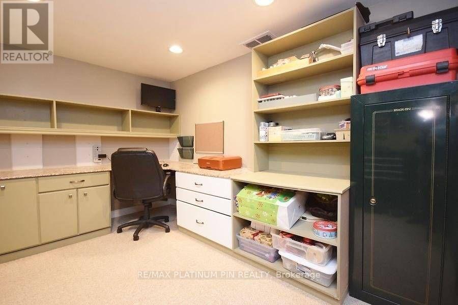 21 Longfield Drive Property Photo 15