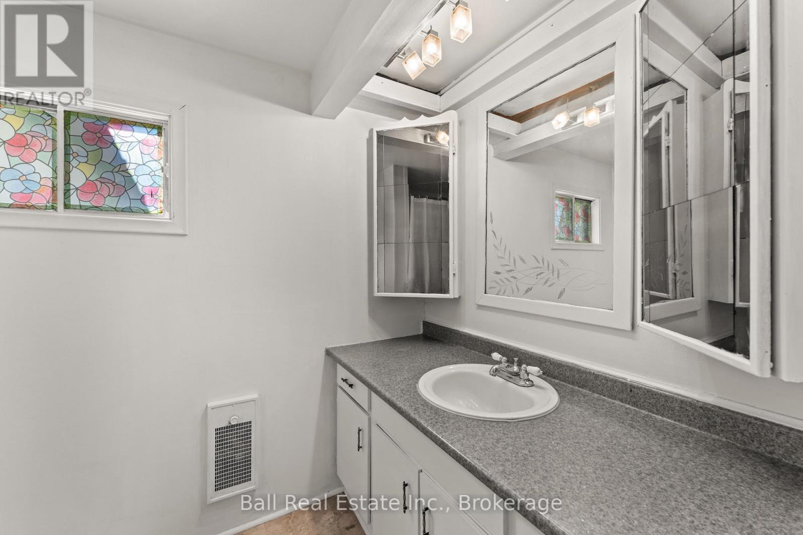 93 Northern Avenue Property Photo 24