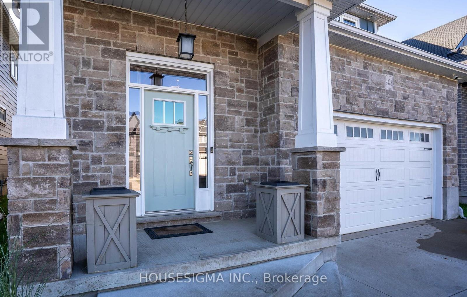 2428 Seven Oaks Ridge Property Photo 4