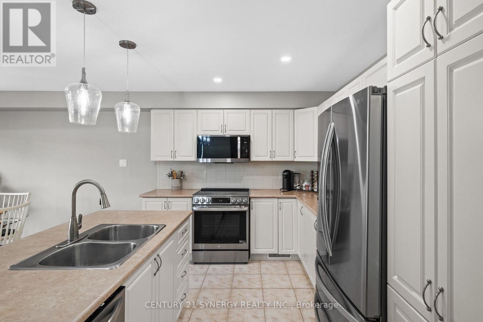 512 Cherokee Way Property Photo 10