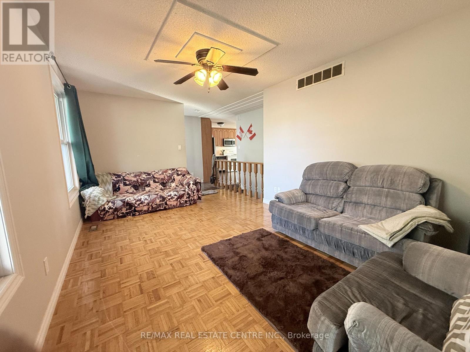 42 Southwood Court Property Photo 5