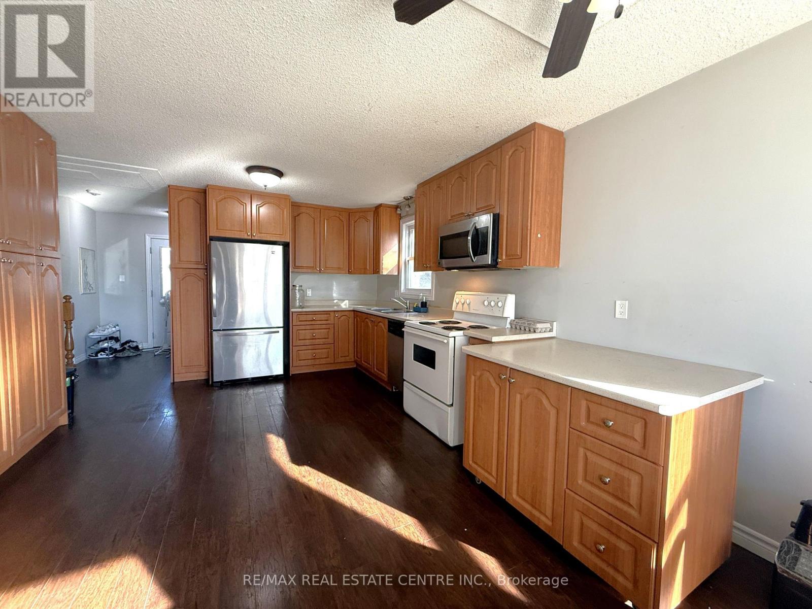 42 Southwood Court Property Photo 12