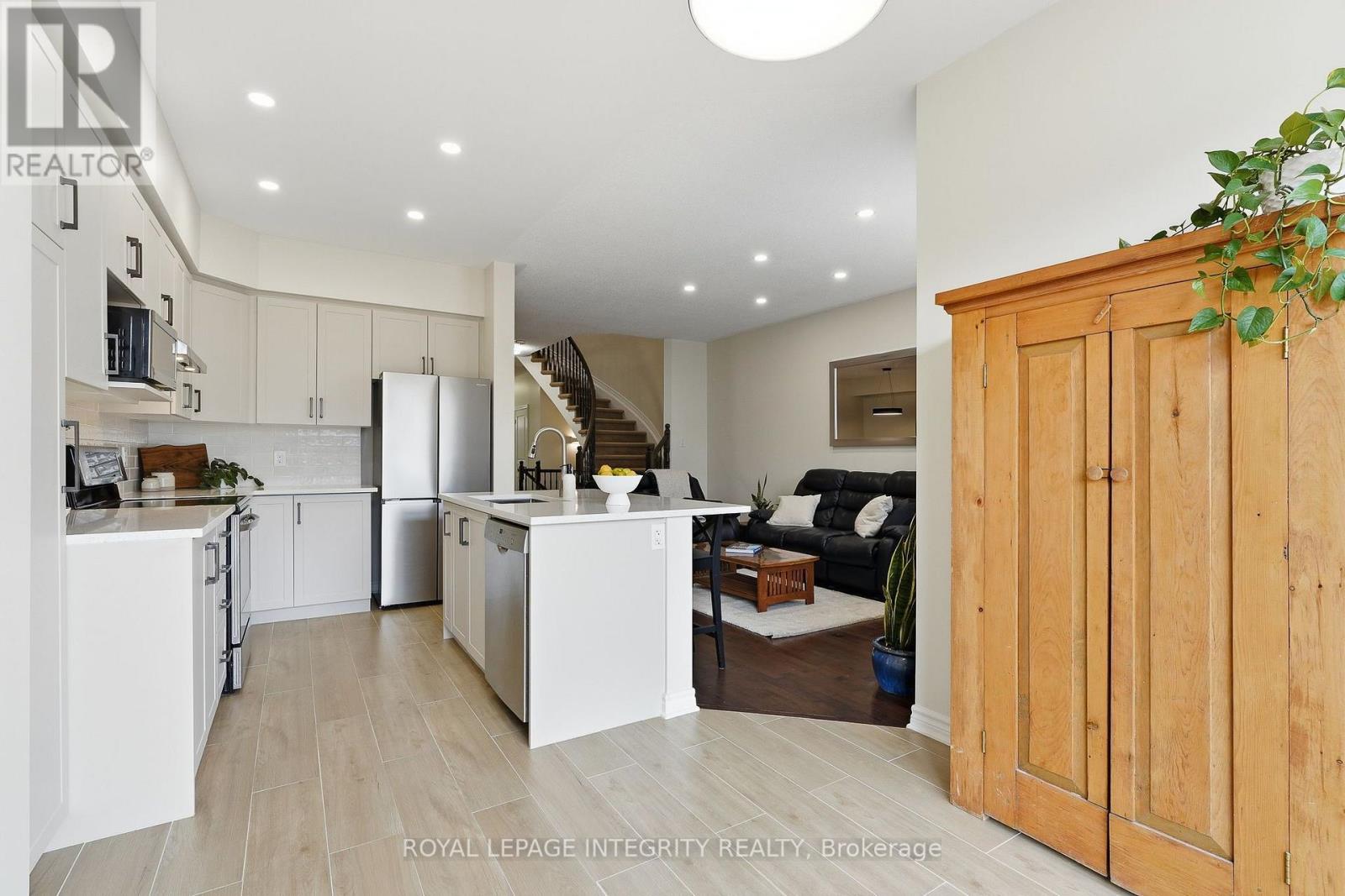 427 Sultan Street Property Photo 16