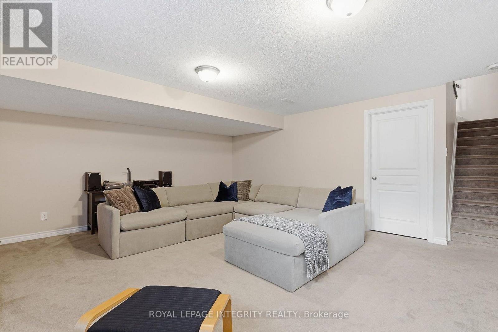 427 Sultan Street Property Photo 30