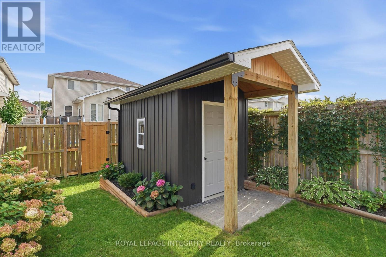 427 Sultan Street Property Photo 34