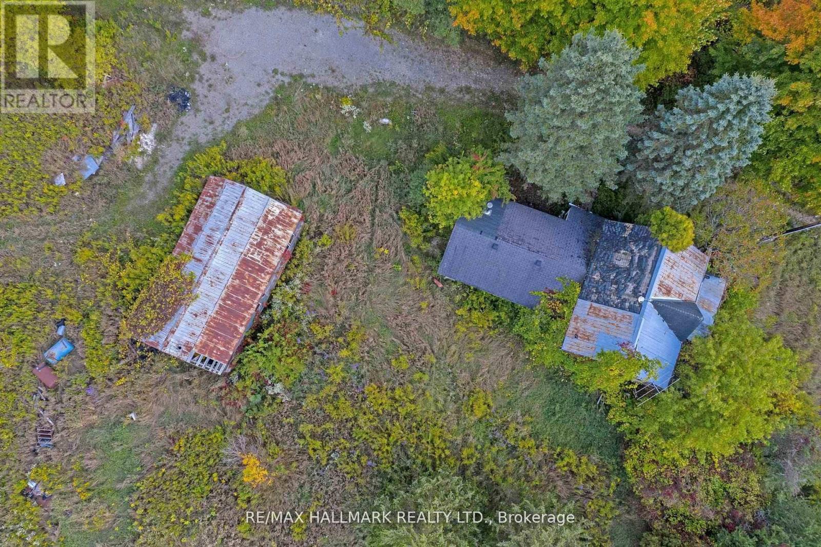 5285 Trafalgar Road Property Photo 8