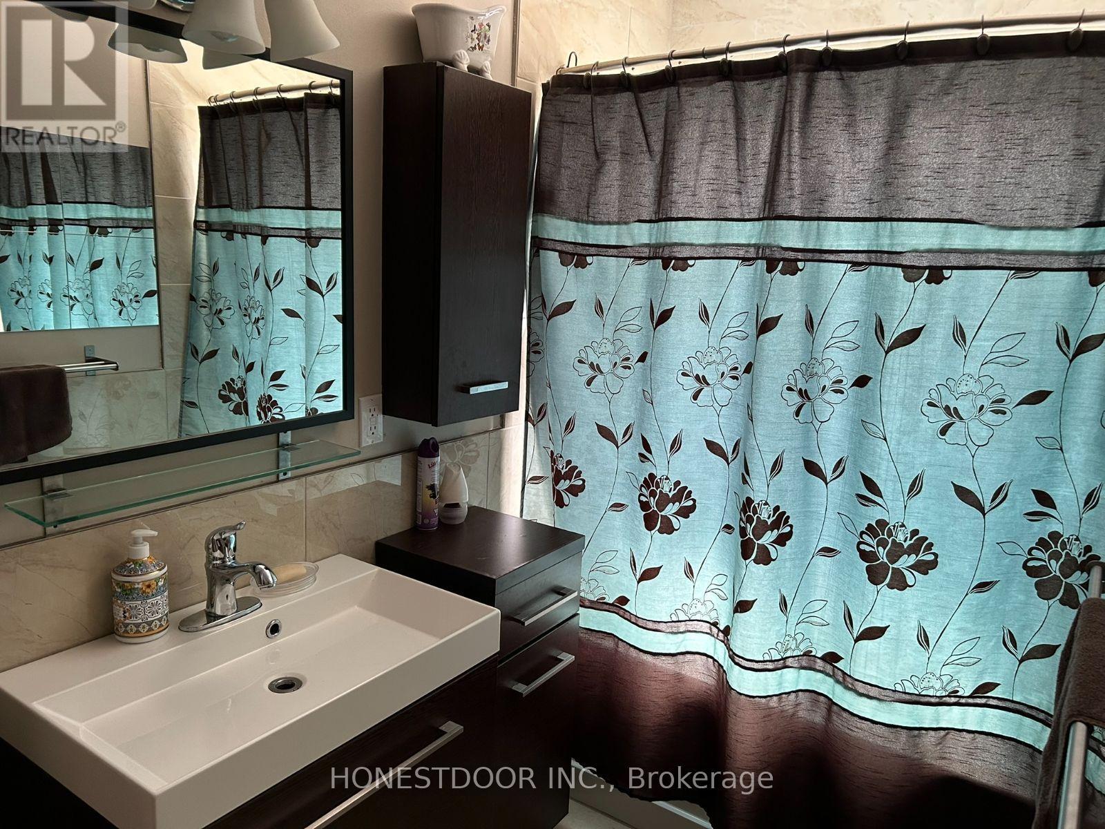 92 Doane Street Property Photo 6