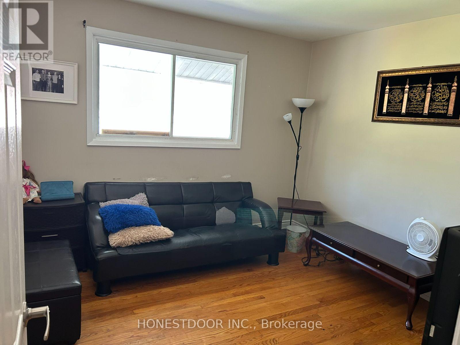92 Doane Street Property Photo 7