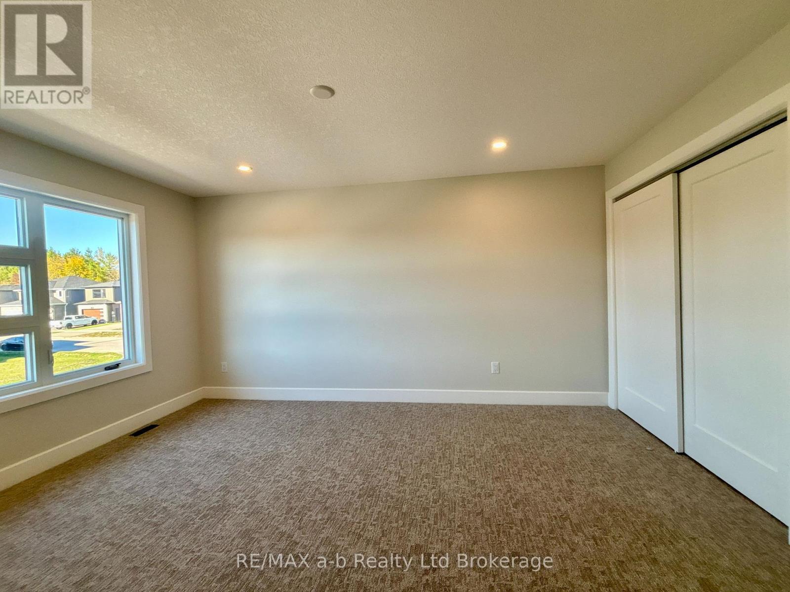 41 Cash Crescent Property Photo 18
