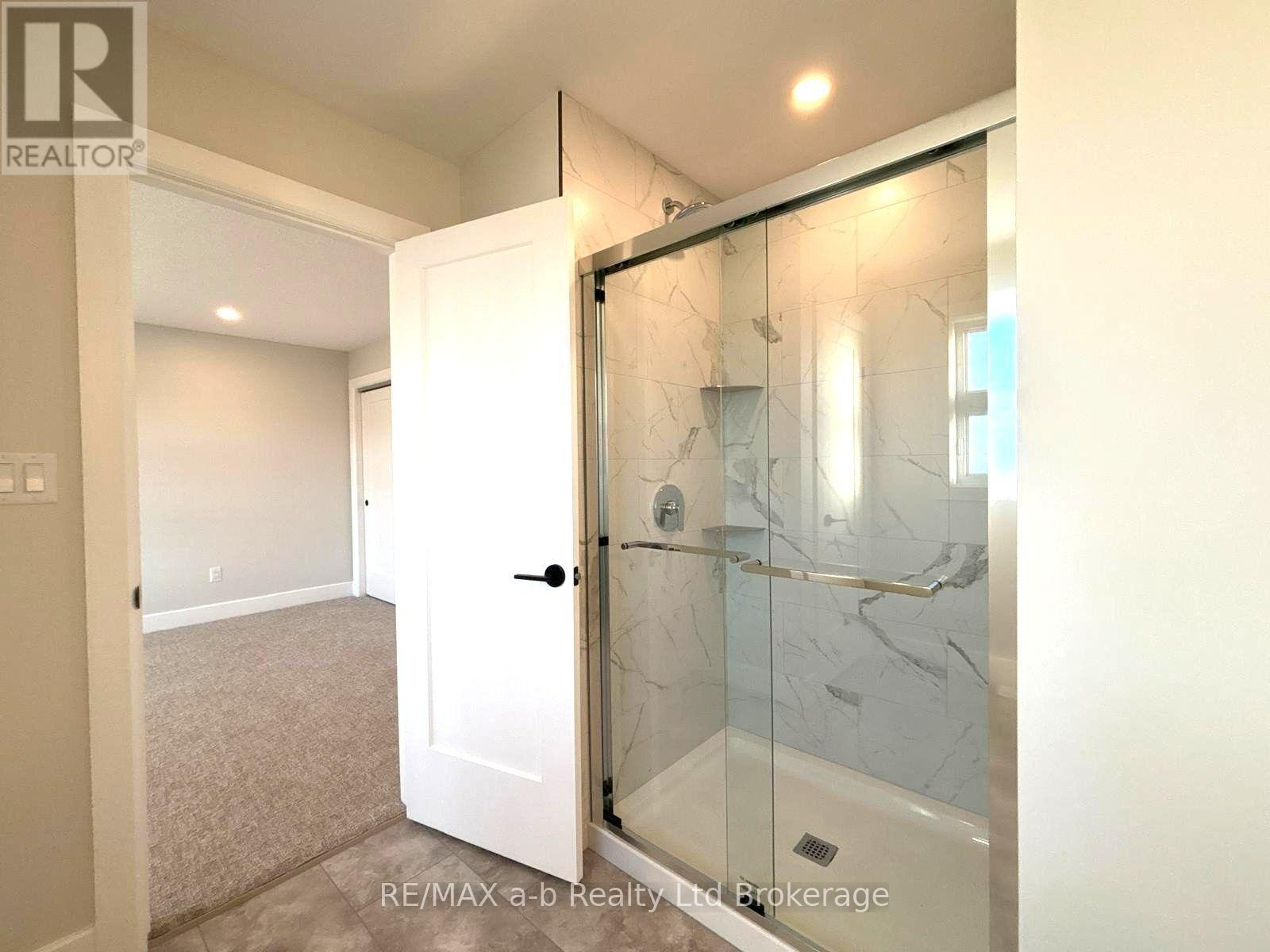 41 Cash Crescent Property Photo 20