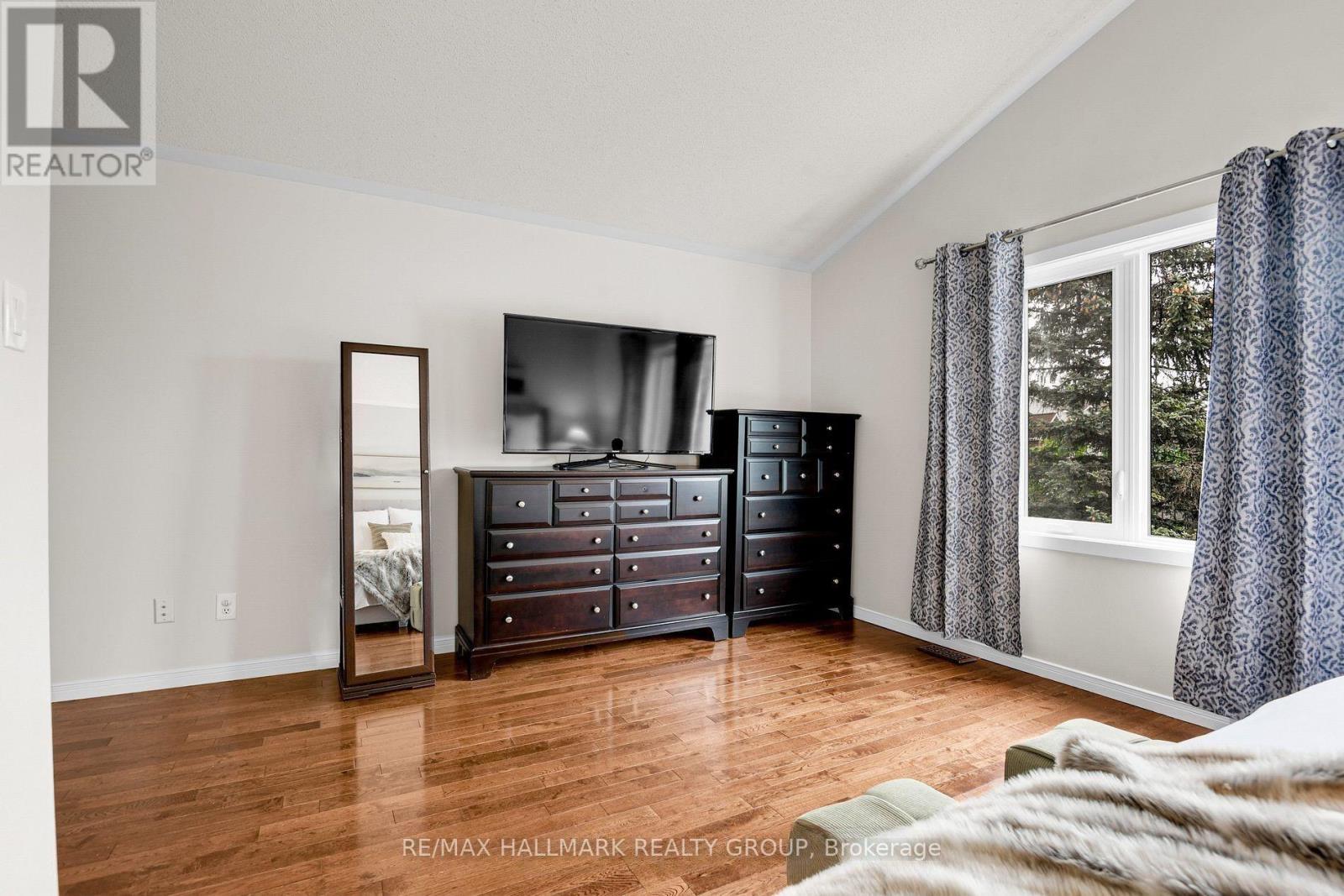 8 Masonbrook Street Property Photo 5