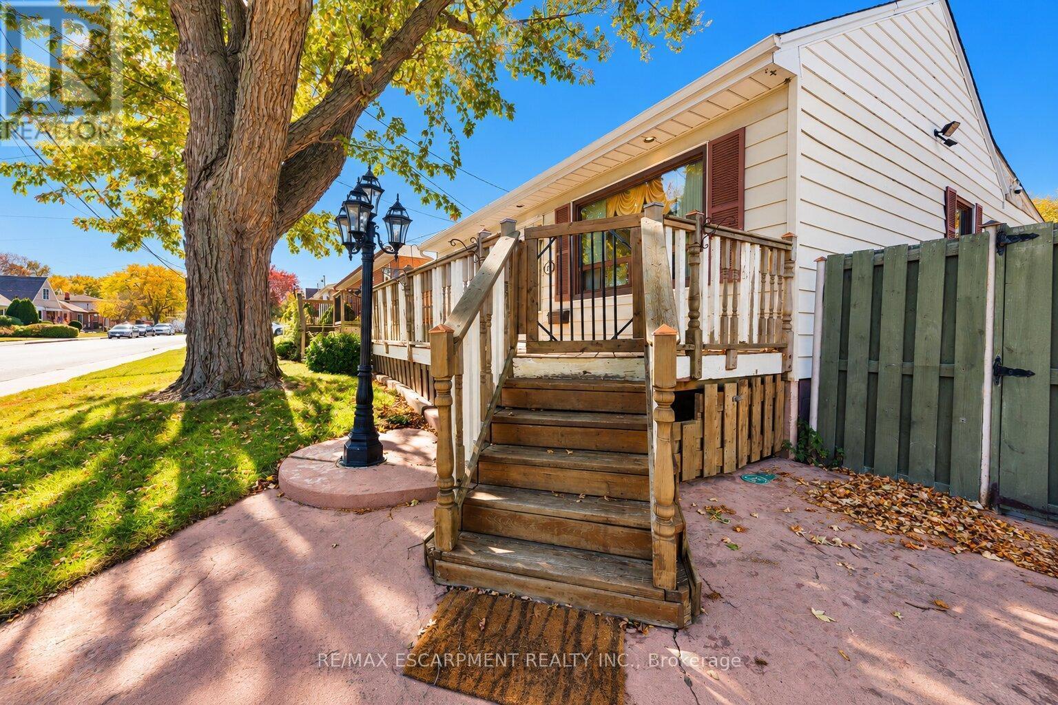 28 Shadyside Avenue Property Photo 5