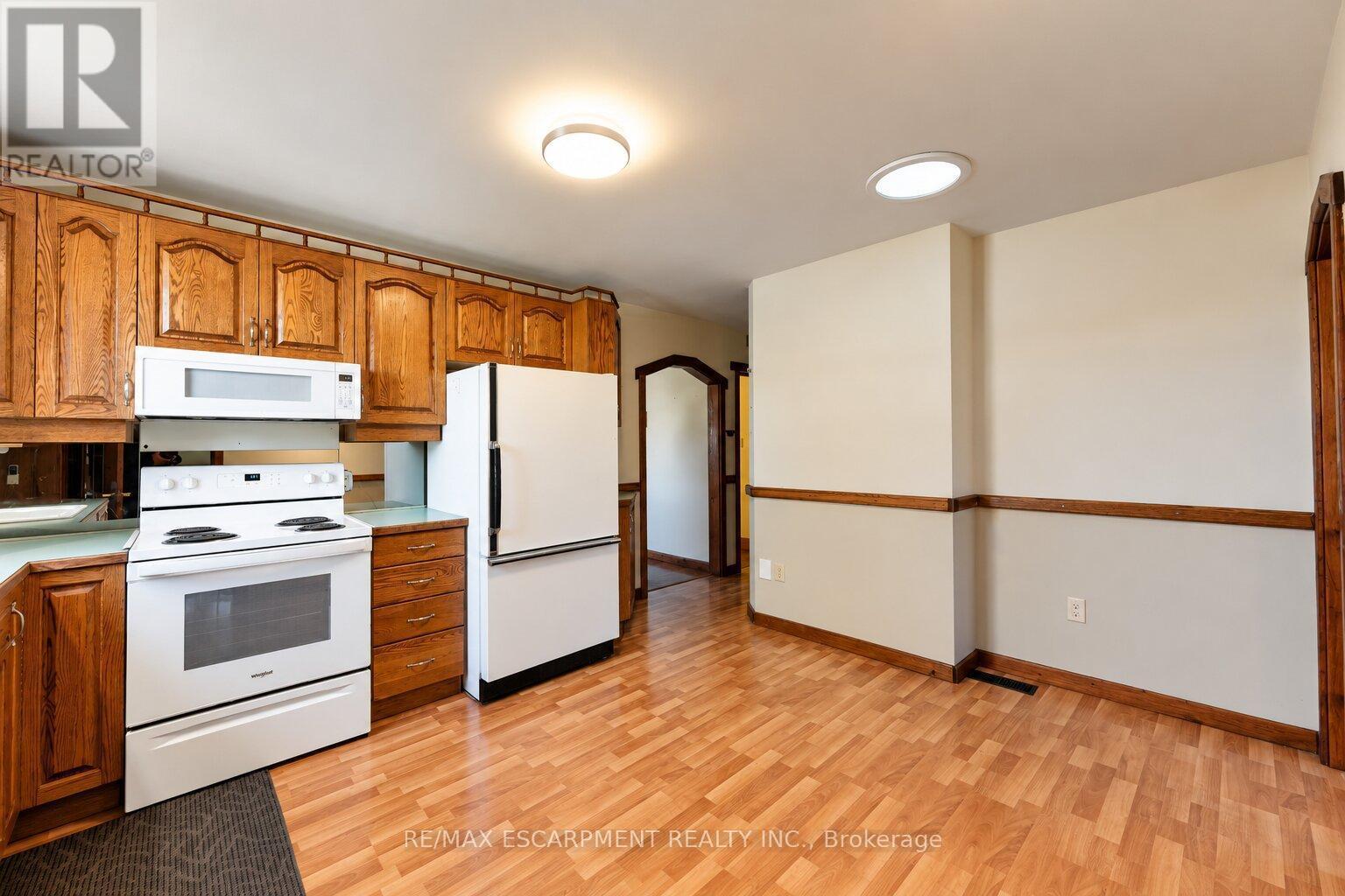 28 Shadyside Avenue Property Photo 11
