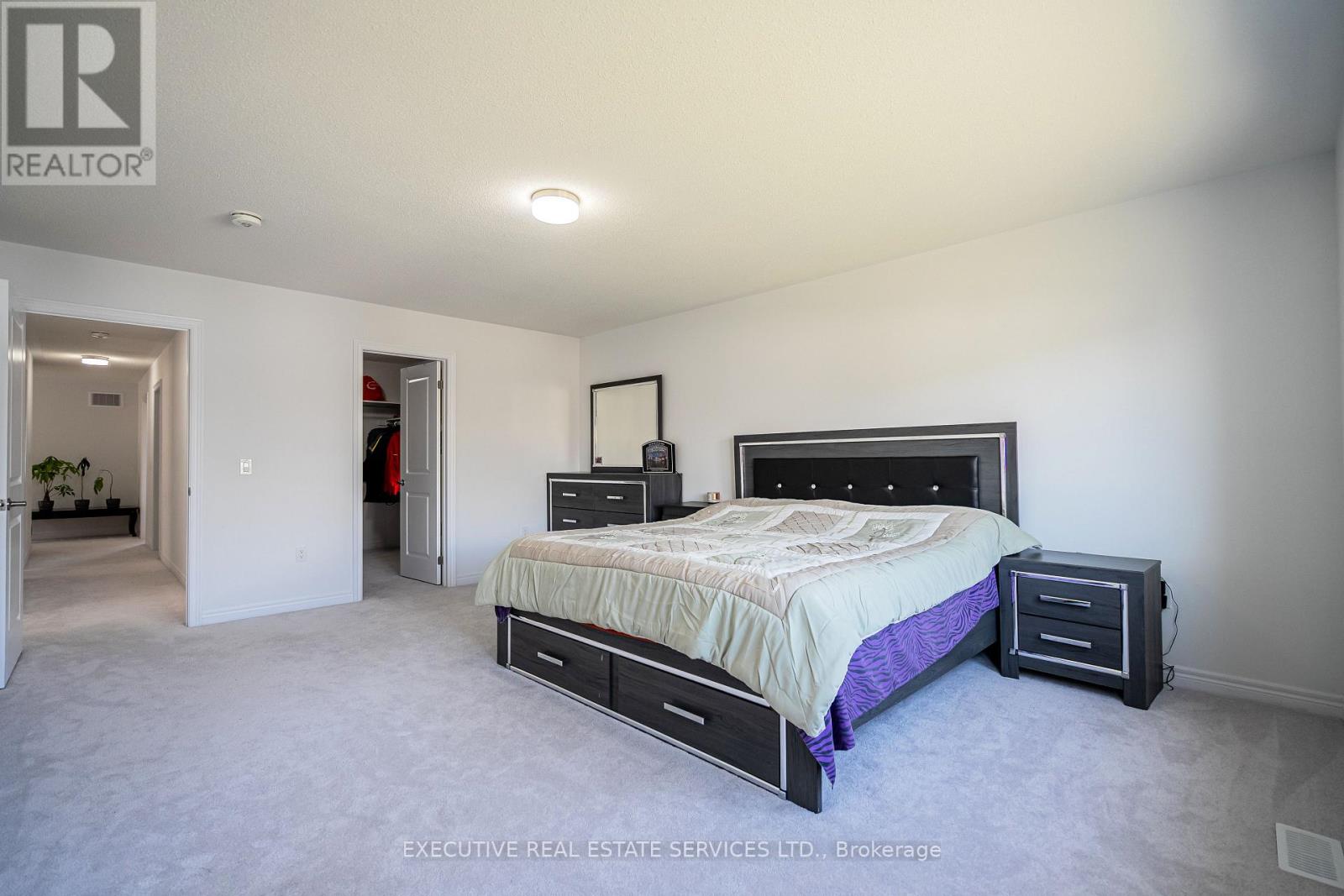 283 Rea Drive N Property Photo 25