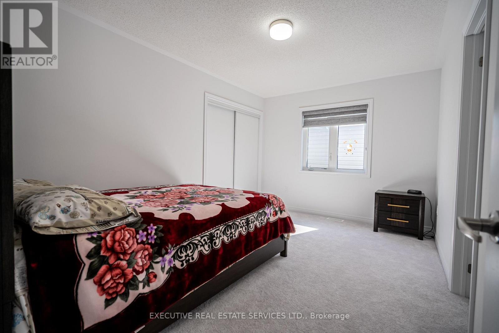 283 Rea Drive N Property Photo 28