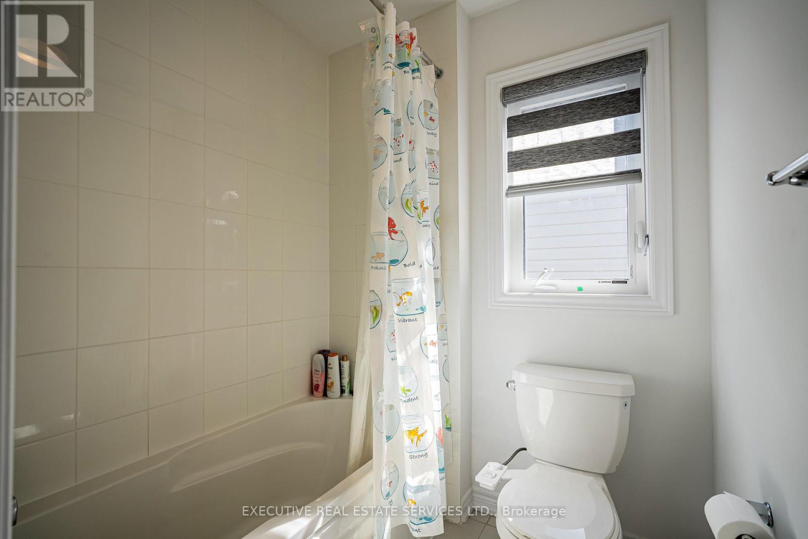 283 Rea Drive N Property Photo 29