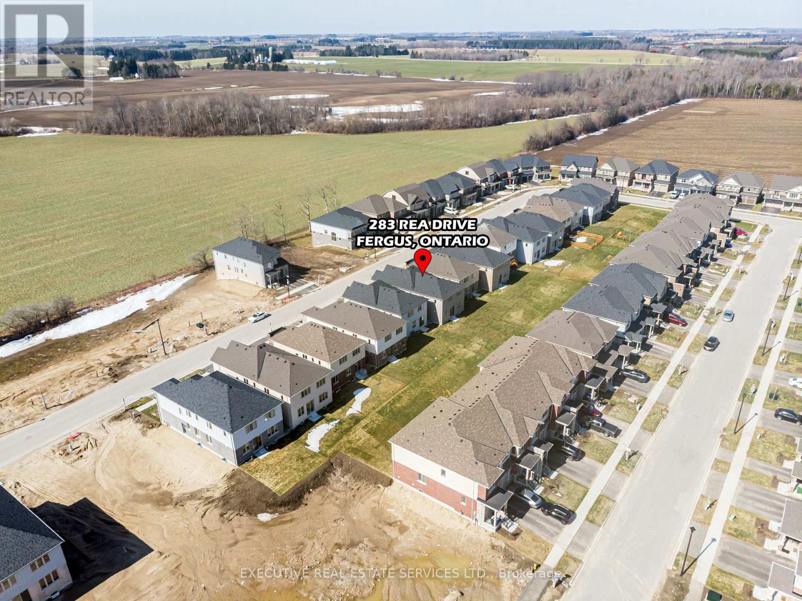 283 Rea Drive N Property Photo 42