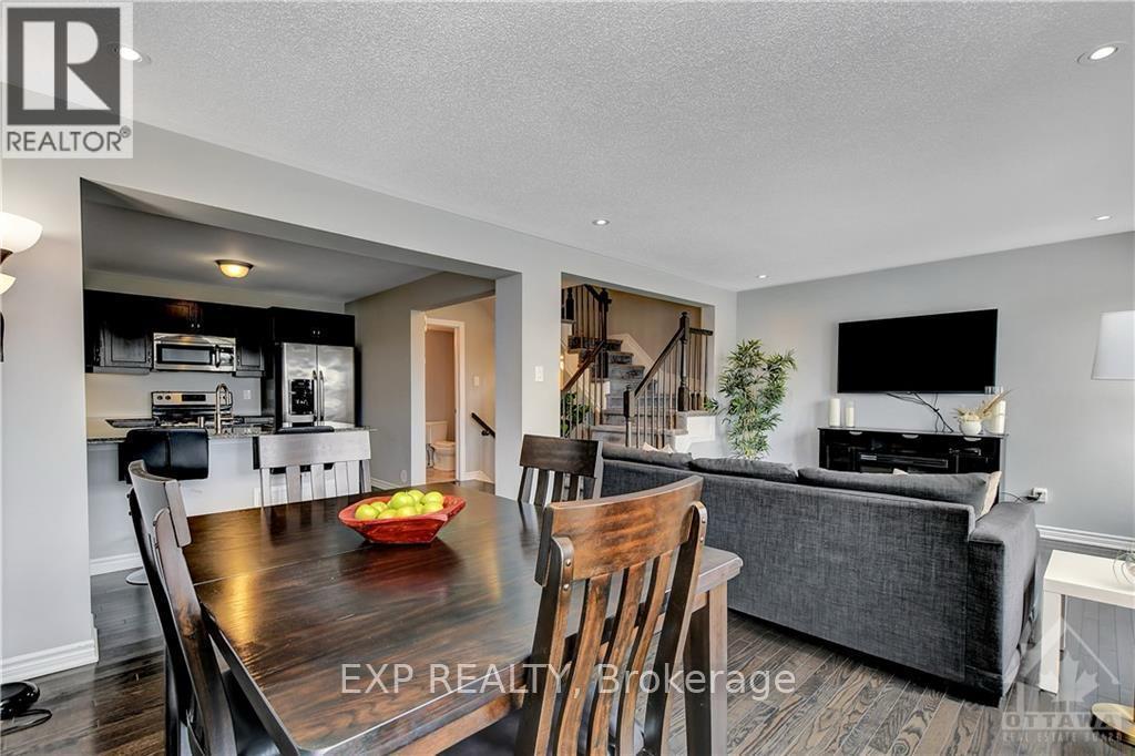 181 Par-la-ville Circle Property Photo 7