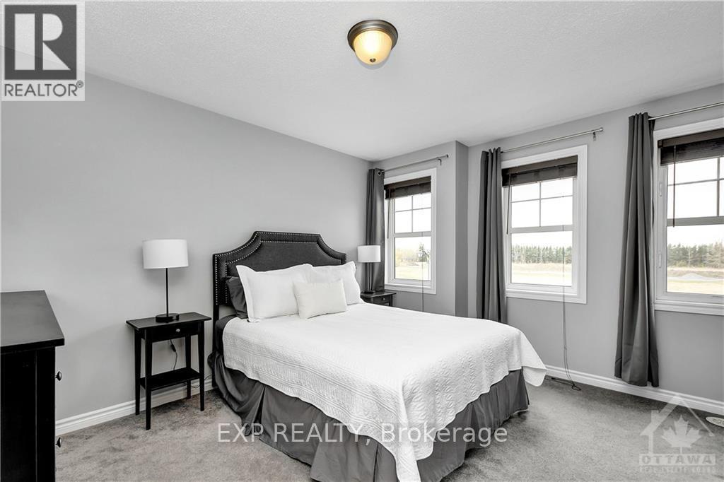 181 Par-la-ville Circle Property Photo 12