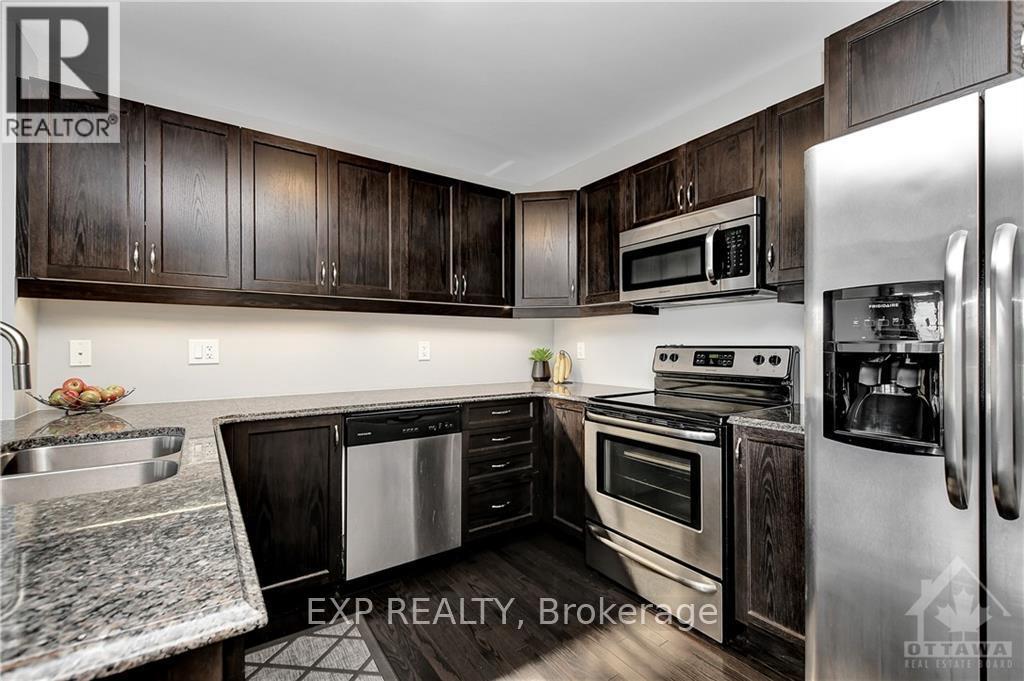 181 Par-la-ville Circle Property Photo 16