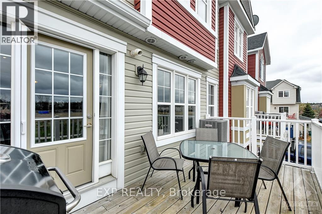 181 Par-la-ville Circle Property Photo 19