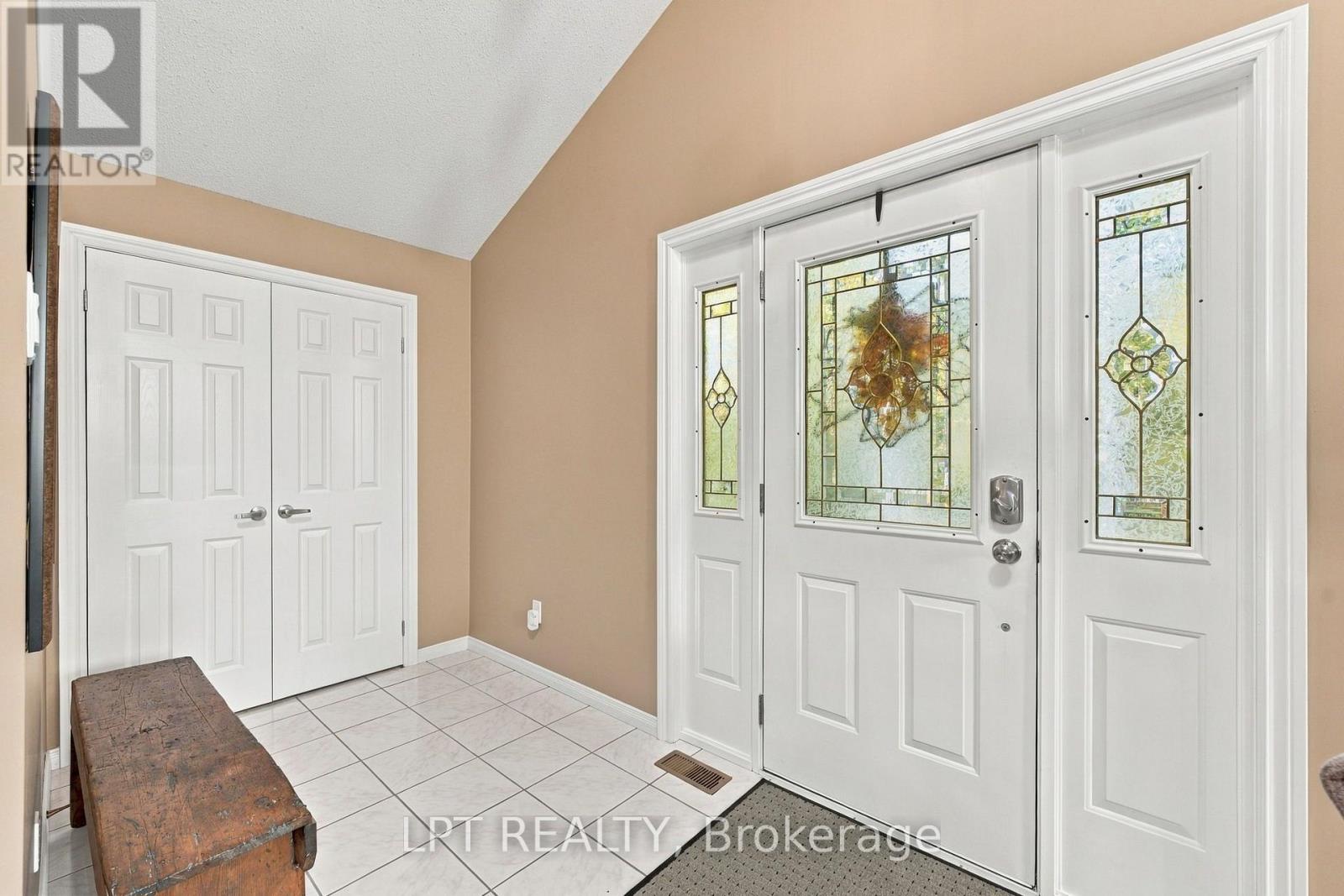 10012 Graham Street Property Photo 8