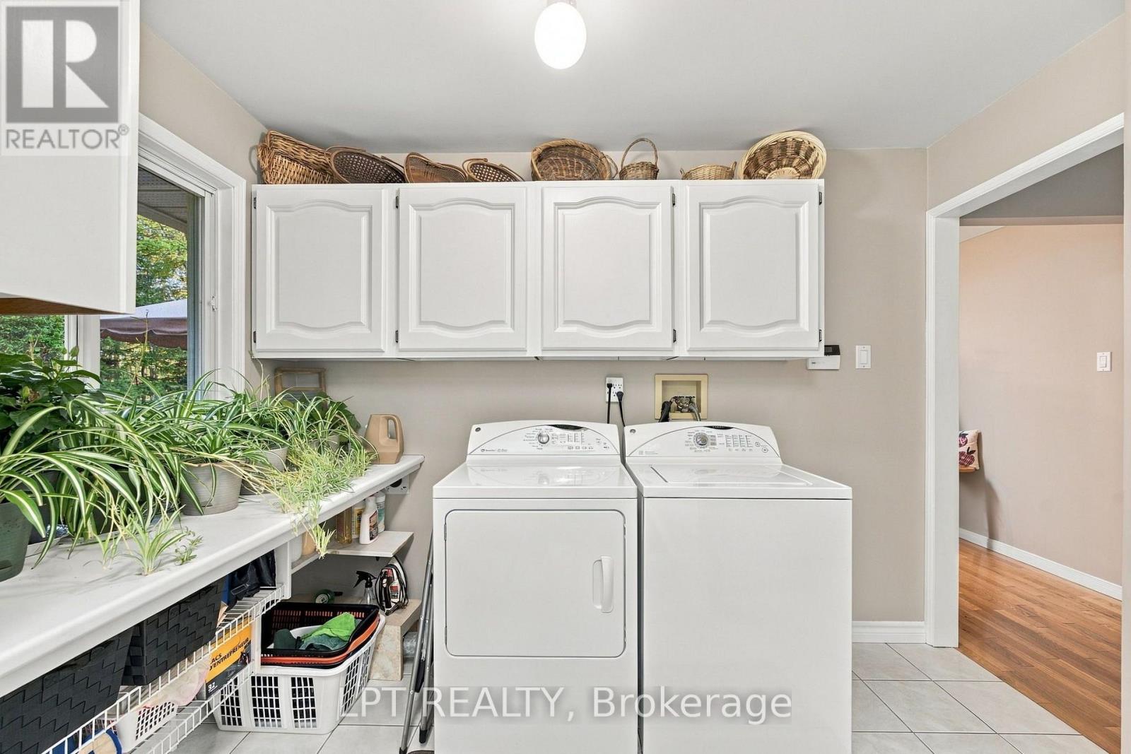 10012 Graham Street Property Photo 28
